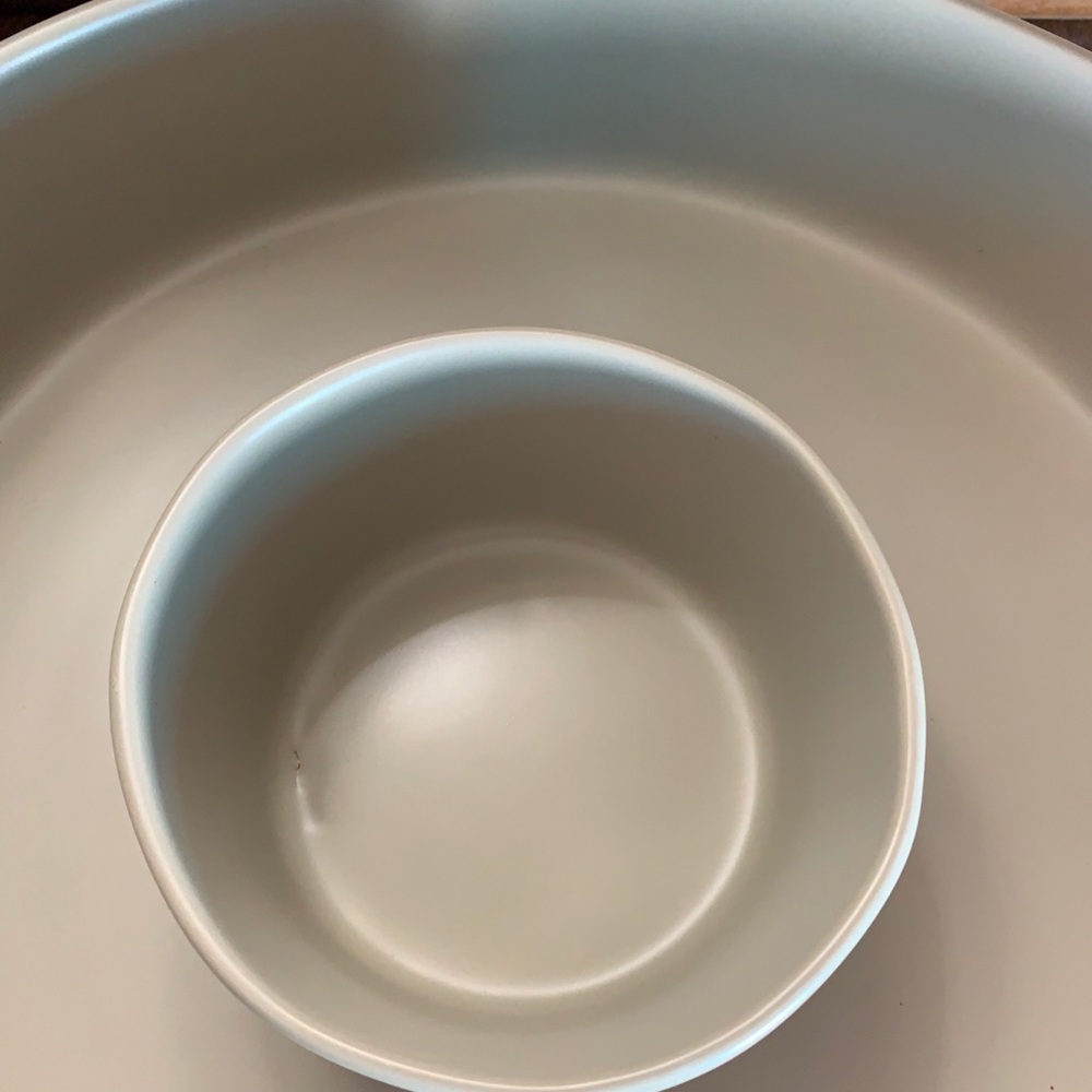Rae dunn heavy duty serve chip and dip platter - Picture 3 of 4